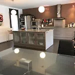 Con Piscina Privada Вилла