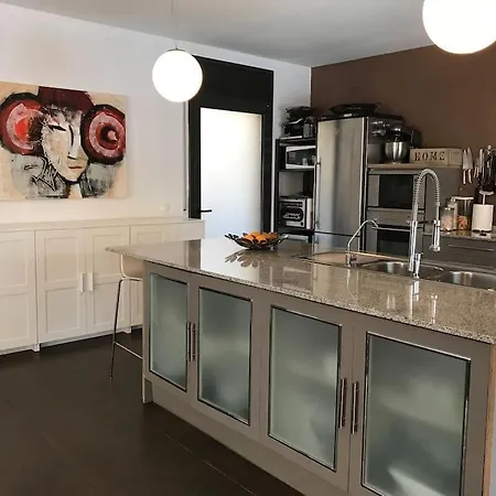 Con Piscina Privada