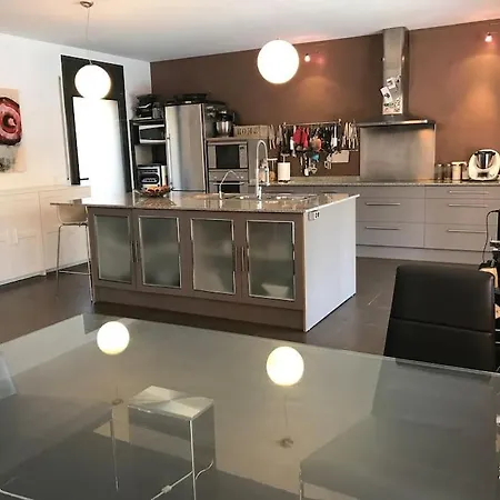 Con Piscina Privada Villa
