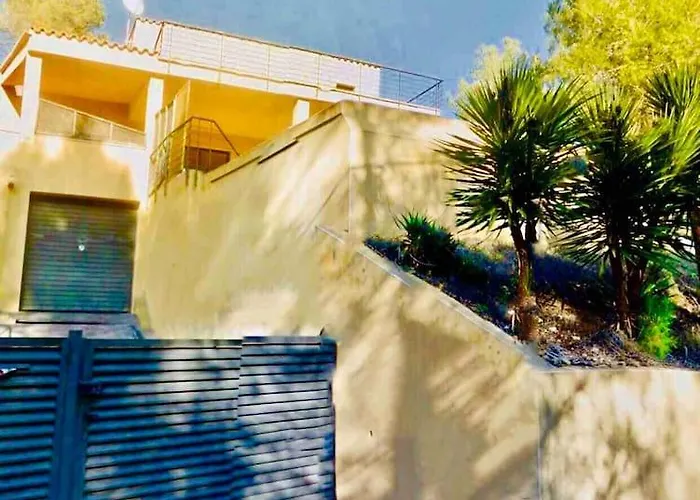 Vila Con Piscina Privada